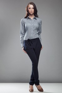 Pantaloni cu o incuietoare neobisnuita - Bleumarin