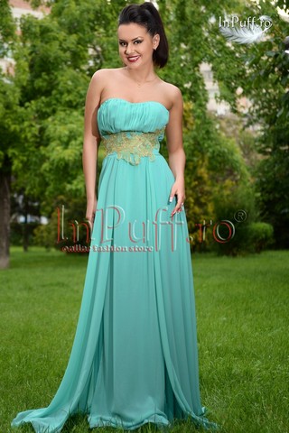 Rochie lunga fistic cu broderie aurie