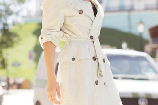 Trenciuri dama pentru toamna anului 2025 ߩ modele ieftine online!