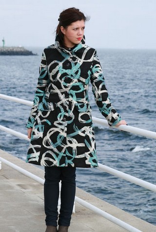 PALTON NEGRU CU BLEU DIN LANA SR072BT