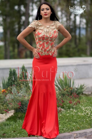 Rochie stil sirena din lycra corai cu broderie aurie
