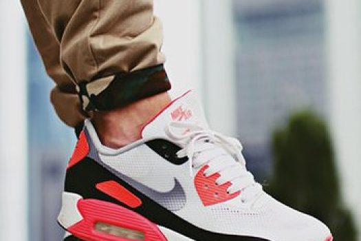 Adidasi Nike Air Max pentru barbati, cele mai frumoase modele 2025 sunt disponibile acum si in Romania!