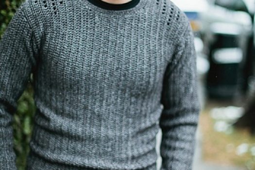 Pulovere tricotate pentru barbati, modele online toamna/iarna 2025!