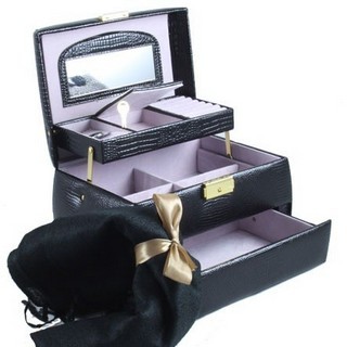 Cadou Black Cutie Bijuterii Croco & Esarfa