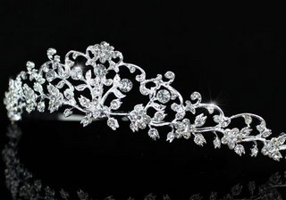 Tiara Delicate Flowers