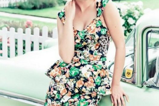 Rochii cu imprimeuri florale pentru primavara/vara 2025, modele ieftine online