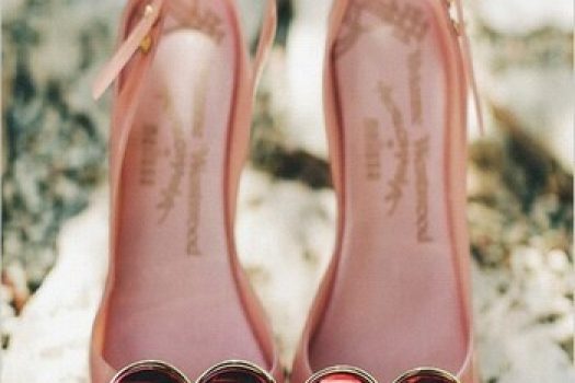 DePurtat a lansat cea mai noua colectie online: pantofi dama stiletto si pantofi cu toc si platforma pentru primavara 2025