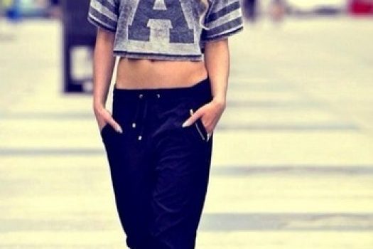 10 tricouri de dama Bershka ce nu trebuie sa-ti lipseasca in aceasta vara!