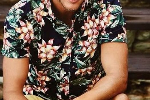 Camasi casual Zara si Bershka pentru barbati, modele noi din colectia de primavara 2025