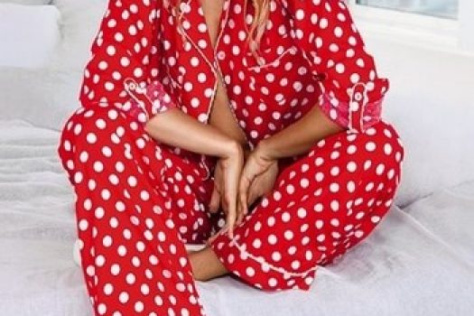 Pijamale de dama din bumbac ߩ modele subtiri scurte si lungi pentru vara 2025