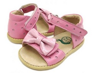 Sandale fete Minnie roz