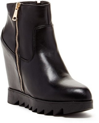 Elegant Footwear Monte Wedge Zip Boo