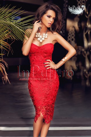 Rochie midi broderie rosie