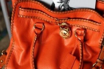 Genti dama Michael Kors la reducere ߩ vezi care sunt cele mai ieftine modele online!