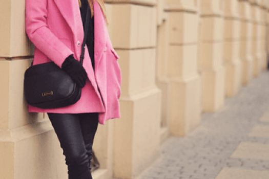 Paltoane de dama colorate la moda in 2025