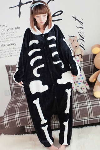 PIJAMA TIP SALOPETA MODEL ANATOMIC SCHELET