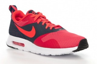 Nike Air Max Tavas Essential rosii