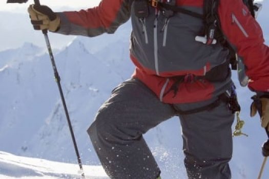 Costume de ski pentru barbati formate din salopete si jachete impermeabile