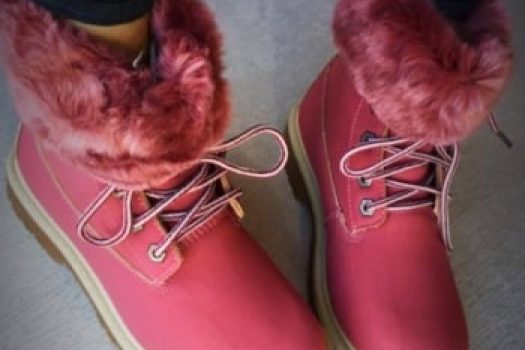 Ghete de dama imblanite cu preturi mici la inceputul anului 2025