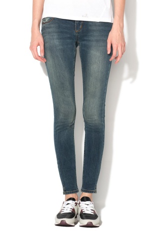 Jeansi super slim Piera