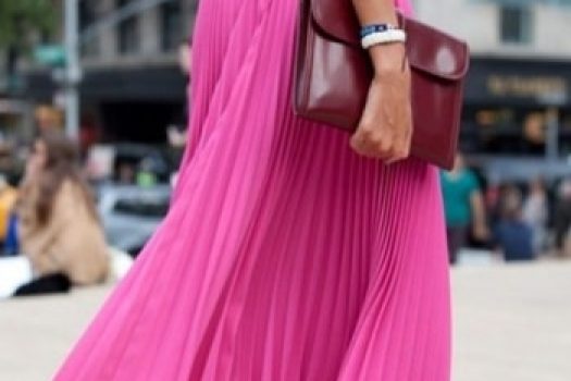 Fustele de dama plisate din nou in tendinte ߩ vezi ce se poarta in sezonul primavara-vara 2025