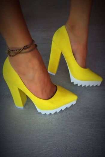 stiletto cu toc gros-min