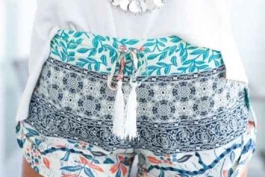 Pantaloni scurti de dama pentru vara 2025 pe care ii poti purta la plaja