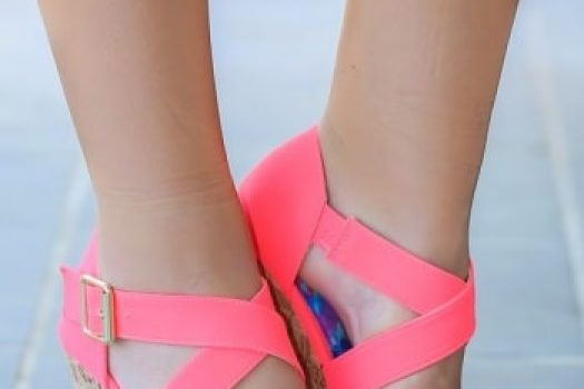 Sandale cu platforma ߩ cele mai ieftine modele pentru vara 2025