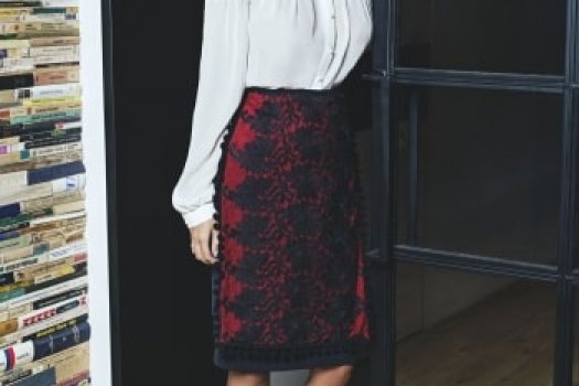 Business woman ߩ camasi de dama office albe pentru toamna 2025