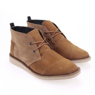 Ghete din piele intoarsa Toms Mateo Chukka