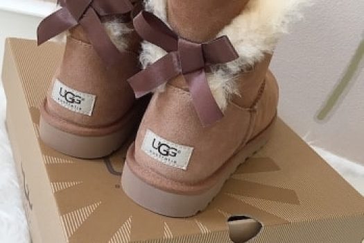 Cizme de dama UGG originale ߩ modele online cu preturi accesibile la Answear