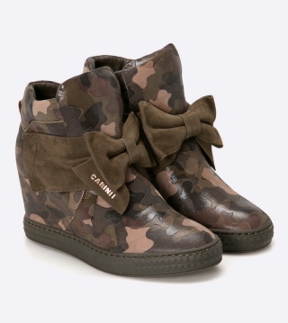 CARINII - BOTINE 