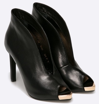 CARINII - BOTINE 