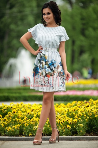 Rochie bleu cu dungi si imprimeu