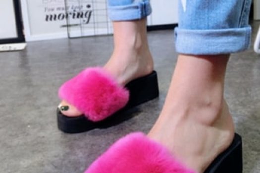 Papucii de dama cu blanita sunt must have in 2025 ߩ vezi de unde ii poti cumpara online!