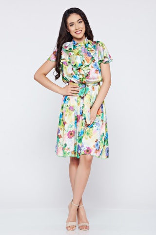 Rochie in clos cu maneca scurta PrettyGirl verde-deschis cu imprimeu floral