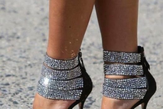 Sandale cu toc ieftine pentru tinute de ocazie ߩ modele elegante in ton cu tendintele verii 2025