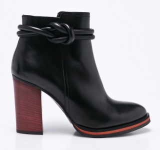 CARINII - BOTINE BY MAJA SABLEWSKA