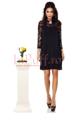 Rochie de ocazie lejera din crep si dantela