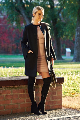 Palton LaDonna negru elegant din lana drept brodat