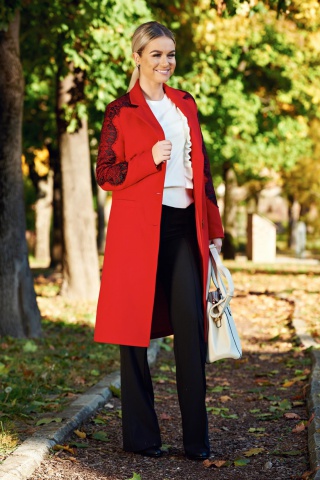 Palton LaDonna rosu brodat elegant drept captusit pe interior