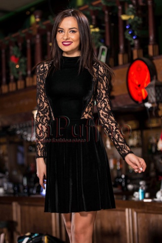Rochie neagra din catifea cu maneci din dantela