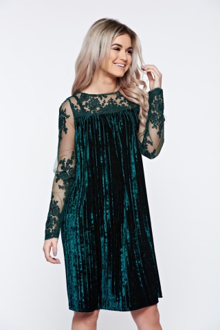 Rochie Artista verde-inchis de ocazie din catifea cu croi larg cu maneci din dantela