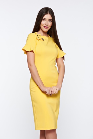Rochie LaDonna galbena eleganta captusita pe interior cu aplicatii cusute manual