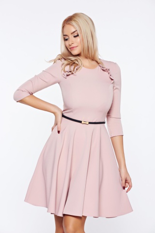 Rochie StarShinerS rosa eleganta in clos din stofa usor elastica