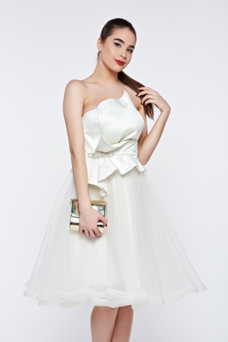 Rochie Ana Radu alba de lux cu bust buretat captusita pe interior din material satinat si tul
