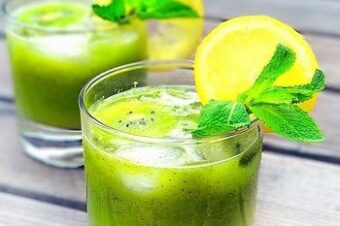 Cea mai buna limonada cu menta ߩ reteta homemade pe care o poti face in 5 minute
