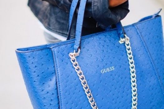 Genti de dama Guess originale ߩ modele pe care le poti cumpara online din Romania