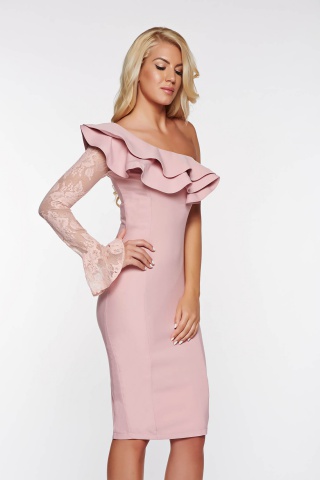 Rochie LaDonna rosa tip creion eleganta din stofa usor elastica captusita pe interior cu aplicatii de dantela