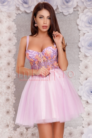 Rochie Atmosphere baby-doll cu broderie in zona bustului